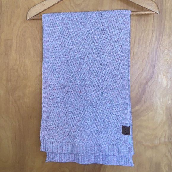 C.C Accessories - NWT C.C Pink/grey Diamond Weave Soft Scarf